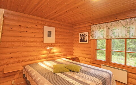 Varilan Lomamajat Nr1: Möbel, Interior Design, Holz, Flooring, Decke, Fussboden, Zimmer, Schlafzimmer, Beleuchtung, Bett