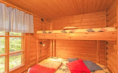 Varilan Lomamajat Nr1: Holz, Interior Design, Möbel, Fussboden, Flooring, Schlafzimmer, Zimmer, Decke, Holzbeize, Bett