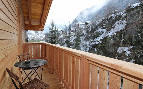 Am Arlberg: Eigentum, Zimmer, Holz, Blockhaus, Haus, Zuhause, Gebäude, Grundeigentum, Schnee, Baum