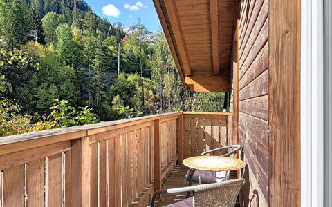 Am Arlberg: Holz, Veranda, Holzbeize, Hartholz, Hütte, Planke, Blockhaus, Holz, Sperrholz, Deck