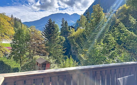Am Arlberg: Bergforms, Baum, Berg, Hügel, Hochland, Gebirge, Bergstation, Wald, Senke, Lärche