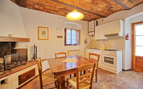 Tenuta: Eigentum, Zimmer, Möbel, Gebäude, Haus, Küche, Interior Design, Decke, Grundeigentum, Fussboden