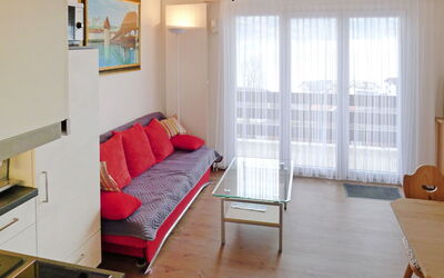 Ladasa 400.3: Möbel, Komfort, Tabelle, Couch, Holz, Beleuchtung, Die Architektur, Flooring, Wohnzimmer, Fussboden