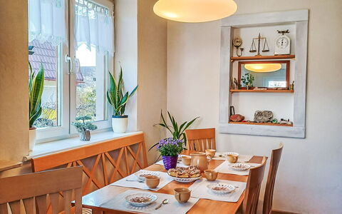 Bursztynowa: Möbel, Interior Design, Wand, Flooring, Tabelle, Esszimmer, Holz, Küche & Esszimmer Tisch, Fussboden, Decke