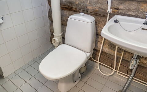 Revonaapa B13: Toilleten Sitz, Armatur, Badezimmer, Toilette, Installation, Sinken, Flooring, Fussboden, Bad Sink, Zapfhahn