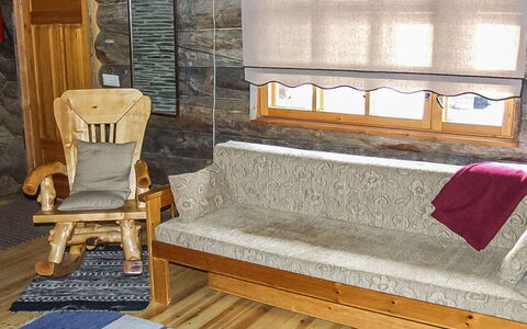 Rukakolo: Möbel, Holz, Flooring, Fussboden, Interior Design, Couch, Holzboden, Wohnzimmer, Holzbeize, Hartholz