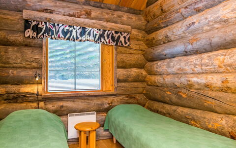 Kelokieppi: Holz, Holzbeize, Blockhaus, Hartholz, Planke, Schlafzimmer, Natürliches Material, Holz, Bedding, Bett