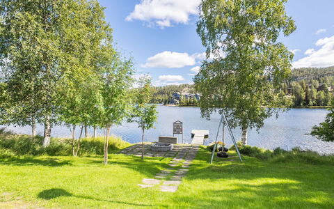 Kelokivakka E23: Wasser, Natürliche Landschaft, Bank, Landschaft, See, Grundstueck, Reservoir, Fluss, See, Rasen