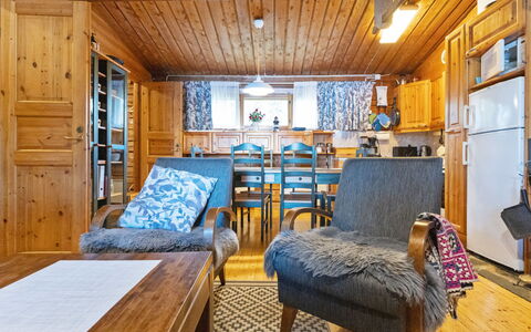Kesäranta 2: Holz, Decke, Interior Design, Möbel, Zimmer, Zuhause, Wohnzimmer, Hütte, Blockhaus, Holzbeize