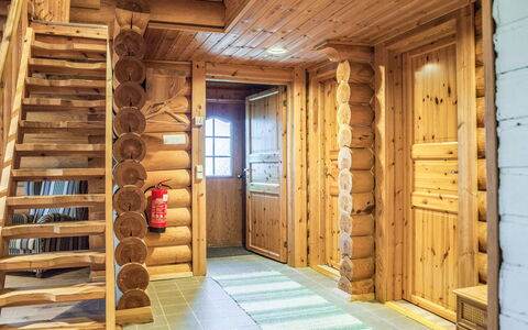 Kieppi B: Holz, Flooring, Decke, Fussboden, Interior Design, Holzbeize, Blockhaus, Hütte, Hartholz, Planke