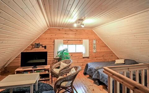 Marjatan Mökki: Holz, Hütte, Blockhaus, Wald, Schuppen, Gartenbauten, Lärche, Wald, Holzbeize