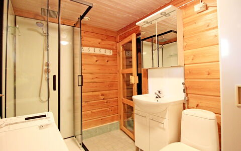 Marjatan Mökki: Holz, Hütte, Blockhaus, Wald, Schuppen, Gartenbauten, Lärche, Wald, Holzbeize