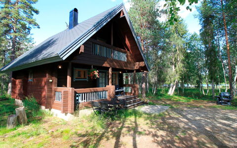 Marjatan Mökki: Holz, Hütte, Blockhaus, Wald, Schuppen, Gartenbauten, Lärche, Wald, Holzbeize