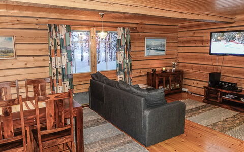 Ylikyrön Mökki: Holz, Möbel, Flooring, Fussboden, Holzboden, Decke, Interior Design, Wohnzimmer, Hartholz, Holzbeize