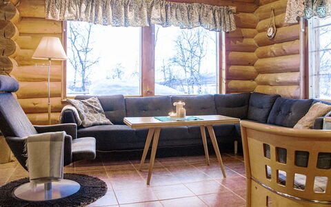 Kilpis-Arkki: Möbel, Flooring, Interior Design, Holz, Fussboden, Wohnzimmer, Couch, Holzboden, Tabelle, Zimmer
