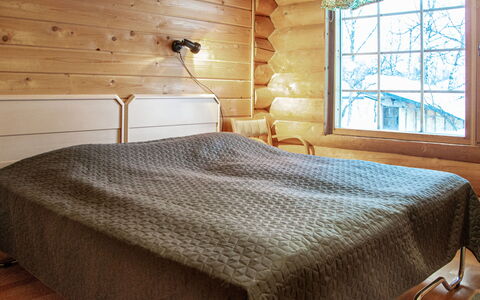Kilpis-Arkki: Holz, Schlafzimmer, Bett, Möbel, Bettdecke, Fussboden, Interior Design, Flooring, Bedding, Zimmer