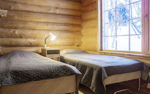 Kilpis-Arkki: Holz, Flooring, Fussboden, Interior Design, Decke, Möbel, Zimmer, Schlafzimmer, Bett, Bettdecke
