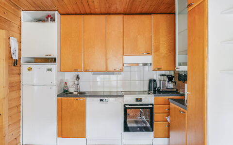 Levinstone: Küchengerät, Küche, Major Appliance, Countertop, Flooring, Holz, Cabinetry, Fussboden, Kühlschrank, Spüle