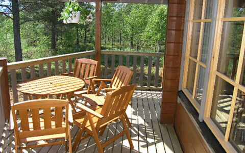 Iso Marina: Möbel, Holz, Veranda, Stuhl, Tabelle, Hartholz, Holzbeize, Deck, Gartenmöbel, Schatten