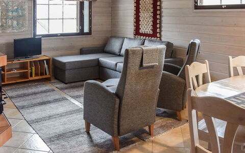 Ahonlaita: Möbel, Flooring, Holz, Fussboden, Interior Design, Zimmer, Couch, Wohnzimmer, Tabelle, Zuhause