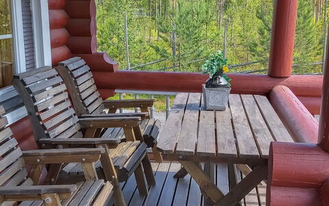 Harjurinne: Möbel, Holz, Gartenmöbel, Stuhl, Hartholz, Holzbeize, Tisch Im Freien, Deck, Blockhaus, Terrasse