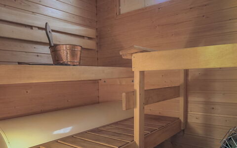 Moitakuru A14: Holz, Flooring, Fussboden, Interior Design, Sauna, Holzbeize, Zimmer, Hartholz, Decke, Planke