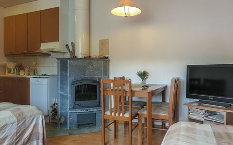 Moitakuru A14: Möbel, Flooring, Interior Design, Holz, Fussboden, Zimmer, Stuhl, Decke, Tabelle, Wohnzimmer