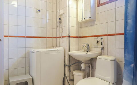 Moitakuru A14: Armatur, Flooring, Sinken, Fussboden, Bad Sink, Installation, Interior Design, Badezimmer, Zapfhahn, Toilette