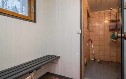Mäntylä: Gebäude, Wohnung, Fassade, Stadt, Wohngebiet, Urban Design, Menschliche Siedlung, Eigentumswohnung, Mischnutzung, Balkon