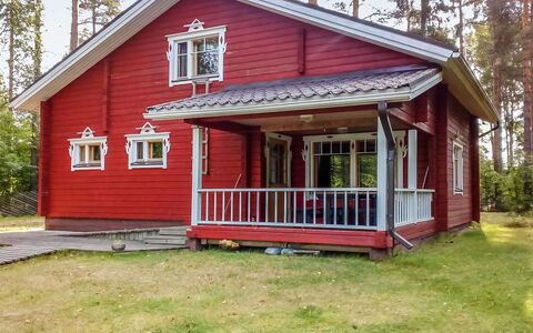 Vaahtera: Möbel, Interior Design, Flooring, Fussboden, Tabelle, Decke, Küche & Esszimmer Tisch, Beleuchtung, Stuhl, Zuhause
