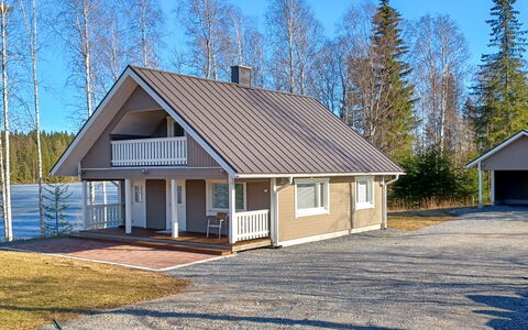 Pellervo: Hütte, Abstellgleis, Estate, Gartenbauten, Blockhaus, Hartholz, Veranda, Bauernhaus, Schuppen
