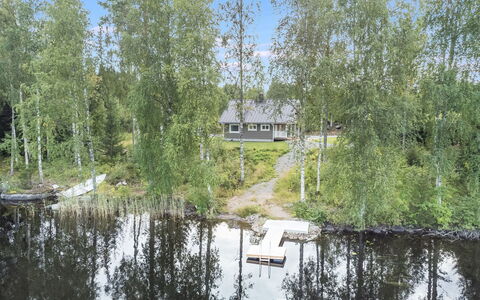 Pellervo: Gras, Haus, Hütte, Grundstueck, Zuhause, Estate, Rasen, Abstellgleis, Bauernhaus, Veranda