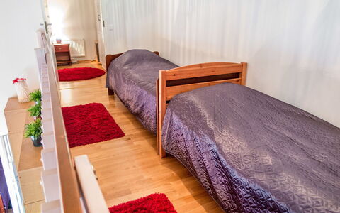 Point Vale 4 As 3: Möbel, Interior Design, Flooring, Fussboden, Tabelle, Decke, Küche & Esszimmer Tisch, Beleuchtung, Stuhl, Zuhause