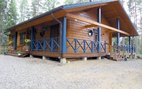 Mustikka: Gras, Haus, Hütte, Grundstueck, Zuhause, Estate, Rasen, Abstellgleis, Bauernhaus, Veranda