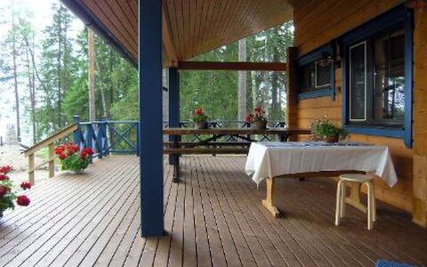 Mustikka: Gras, Haus, Hütte, Grundstueck, Zuhause, Estate, Rasen, Abstellgleis, Bauernhaus, Veranda