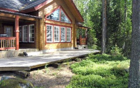 Puolukka: Holz, Hütte, Blockhaus, Gartenbauten, Veranda, Abstellgleis, Wald, Hartholz, Hinterhof, Lärche