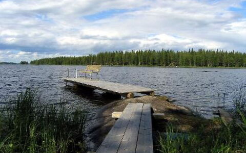 Puolukka: Wasser, Wasservorräte, Gewässer, Wasserweg, Bank, Wasserlauf, See, Dock, Küsten Und Ozeanische Forms, Kanal