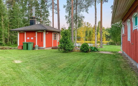 Majavanpesä: Gras, Baum, Strauch, Garten, Grundstueck, Hütte, Rasen, Ground, Hinterhof, Frühling