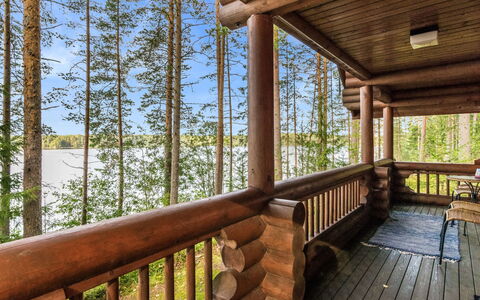 Iltarusko: Holz, Wald, Hartholz, Veranda, Eco Hotel, Schatten, Blockhaus, Planke, Deck, Holzbeize
