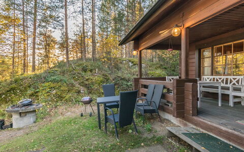 Suvituuli: Holz, Hütte, Decke, Hartholz, Blockhaus, Holzbeize, Holzboden, Gartenbauten, Planke, Wohnzimmer