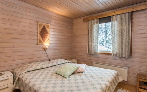 Kuusirinne: Holz, Hütte, Blockhaus, Wald, Schuppen, Gartenbauten, Lärche, Wald, Holzbeize