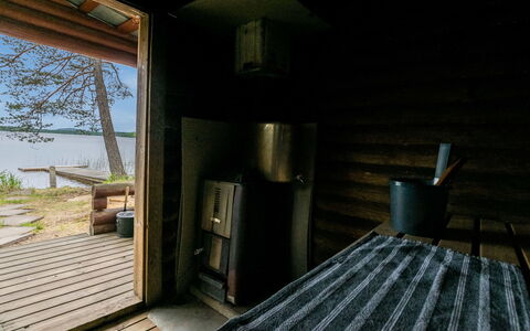 Aurinkoranta: Holz, Hütte, Blockhaus, Wald, Schuppen, Gartenbauten, Lärche, Wald, Holzbeize