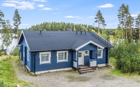 Kanervarinne: Holz, Hütte, Blockhaus, Wald, Schuppen, Gartenbauten, Lärche, Wald, Holzbeize