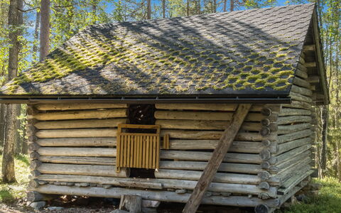 Ukkohermanni: Holz, Hütte, Wald, Schuppen, Blockhaus, Hütte, Dach, Gartenbauten, Hütte, Kofferraum