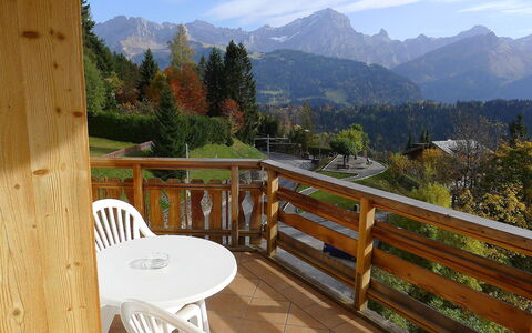 Villars 783: Eigentum, Berg, Bergforms, Grundeigentum, Zimmer, Haus, Balkon, Gebäude, Himmel, Zuhause