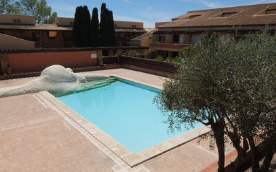 Saint Cyprien 810