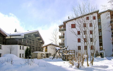 Encarden Apt. 3.1: Gebäude, Wohngebiet, Schnee, Winter, Haus, Zuhause, Die Architektur, Nachbarschaft, Einfrieren, Menschliche Siedlung
