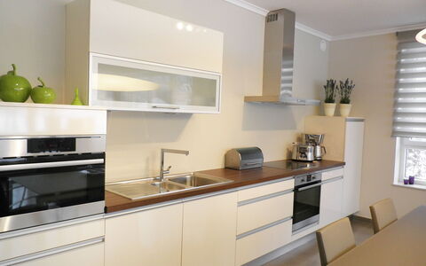 Les Terrasses du Lac: Zimmer, Countertop, Möbel, Eigentum, Küche, Cabinetry, Interior Design, Gebäude, Herd, Haus