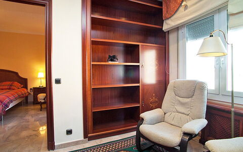 Pg Gracia - Valencia: Zimmer, Möbel, Eigentum, Interior Design, Gebäude, Fussboden, Haus, Zuhause, Grundeigentum, Regal