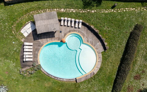 Villa Ferdinando: Schwimmbad, Resort, Water Feature, Thermae, Hinterhof, Garten, Gartenmöbel, Landscaping, Schatten, Design